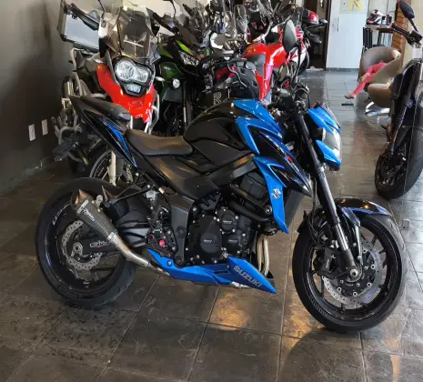 SUZUKI GSX-S750A 