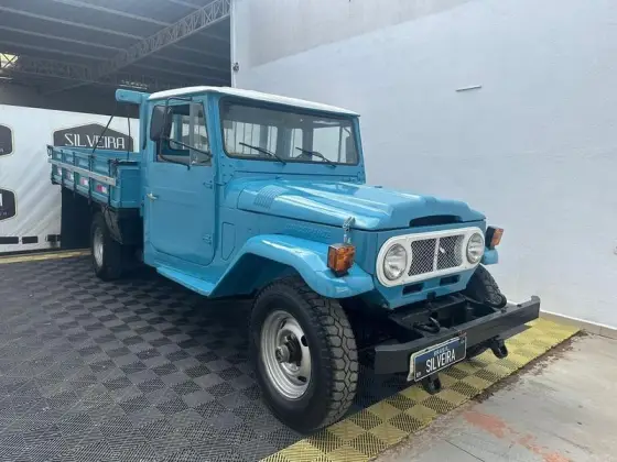 TOYOTA BANDEIRANTE 4.0 OJ55LP-BL3 4X4 CS DIESEL 2P MANUAL