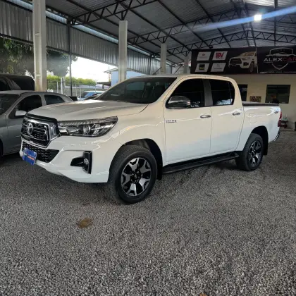TOYOTA HILUX 2.8 SRV 4X4 CD 16V DIESEL 4P AUTOMÁTICO