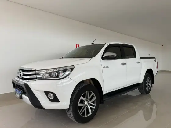 TOYOTA HILUX 2.8 SRX 4X4 CD 16V DIESEL 4P AUTOMÁTICO