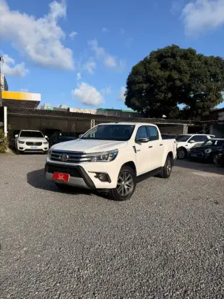 TOYOTA HILUX 2.8 SRX 4X4 CD 16V DIESEL 4P AUTOMÁTICO