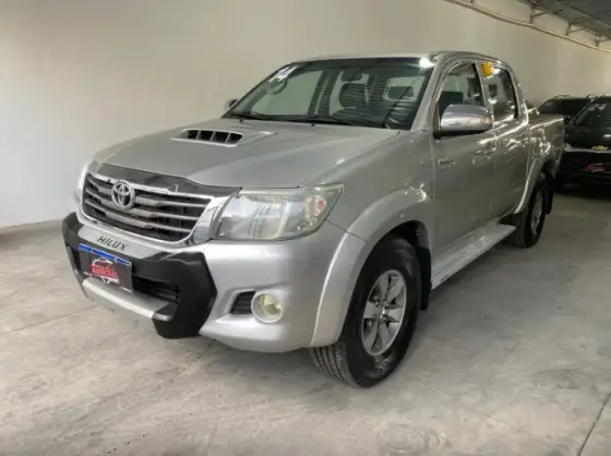 TOYOTA HILUX 3.0 SRV 4X4 CD 16V TURBO INTERCOOLER DIESEL 4P AUTOMÁTICO