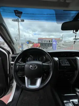TOYOTA-HILUX SW4-2018