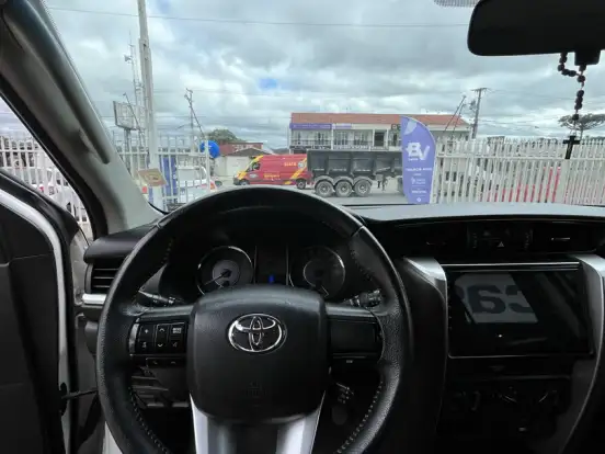 TOYOTA-HILUX SW4-2.7 SR 4X2 16V FLEX 4P MANUAL TOYOTA-HILUX SW4-2018
