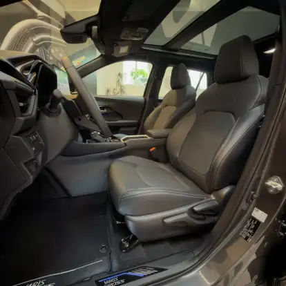 TOYOTA-YARIS CROSS-2025