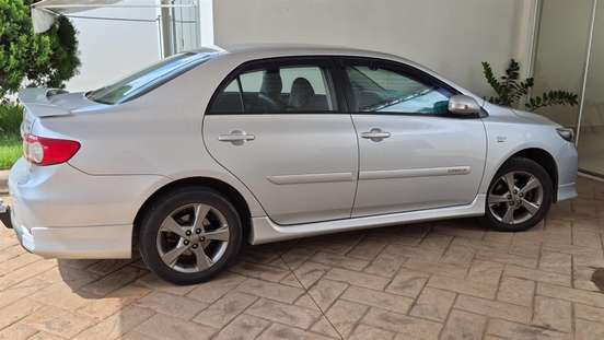 TOYOTA-COROLLA-2013