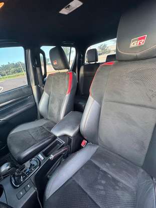 TOYOTA-HILUX-2022