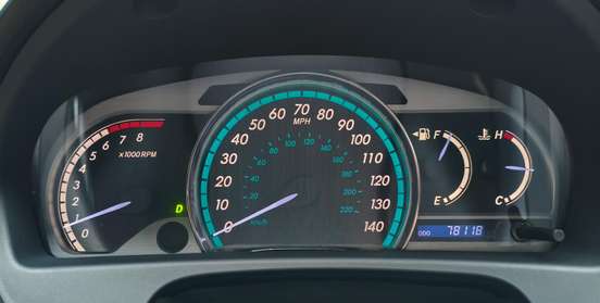 TOYOTA-VENZA-2011