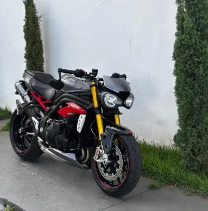 TRIUMPH SPEED TRIPLE R 