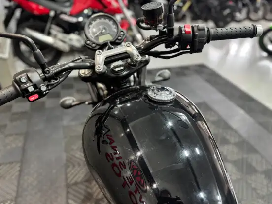 TRIUMPH-STREET TWIN TRIUMPH-STREET TWIN-2022