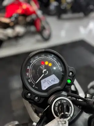TRIUMPH-STREET TWIN TRIUMPH-STREET TWIN-2022