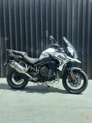TRIUMPH TIGER 1200 XCA 