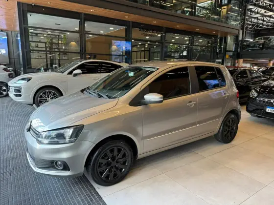 VOLKSWAGEN FOX 1.0 MPI TRENDLINE 12V FLEX 4P MANUAL