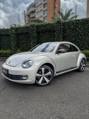 VOLKSWAGEN FUSCA 2.0 TSI 16V R-LINE GASOLINA 2P AUTOMÁTICO