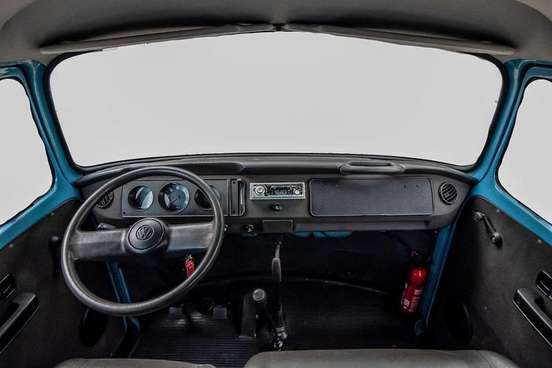 VOLKSWAGEN-KOMBI-1997