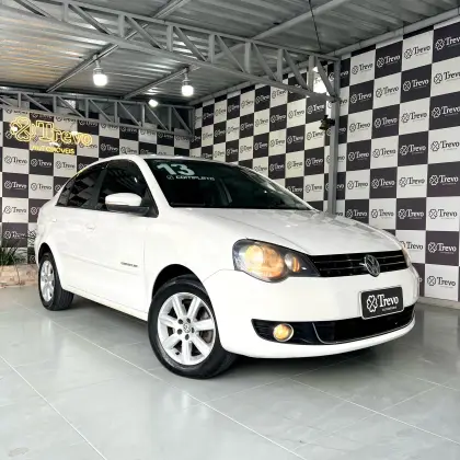 VOLKSWAGEN POLO SEDAN 2.0 MI COMFORTLINE 8V FLEX 4P MANUAL