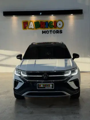 VOLKSWAGEN TAOS 1.4 250 TSI TOTAL FLEX HIGHLINE AUTOMÁTICO