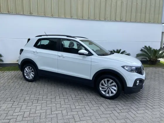 VOLKSWAGEN T-CROSS 1.0 200 TSI TOTAL FLEX AUTOMÁTICO VOLKSWAGEN T-CROSS 1.0 200 TSI TOTAL FLEX AUTOMÁTICO