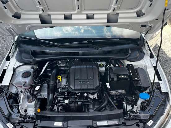 VOLKSWAGEN-POLO-2024