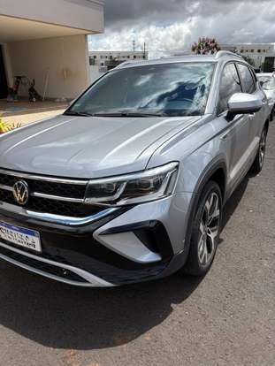 VOLKSWAGEN-TAOS-2023