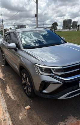 VOLKSWAGEN-TAOS-2023