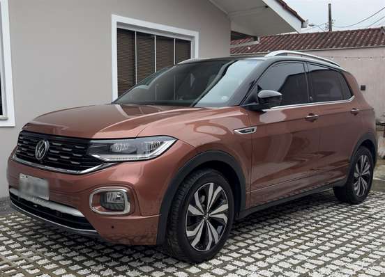VOLKSWAGEN-T-CROSS-2019