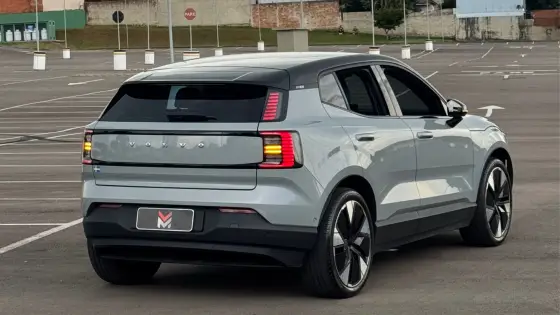 VOLVO EX30 69 KW ELÉTRICO ULTRA