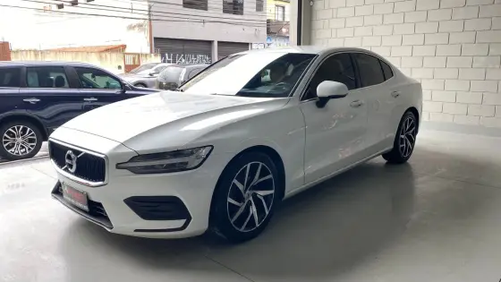 VOLVO S60 2.0 T4 MOMENTUM GASOLINA 4P AUTOMÁTICO
