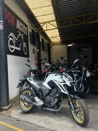 YAMAHA FZ25 FAZER CONNECTED ABS YAMAHA FZ25 FAZER CONNECTED ABS