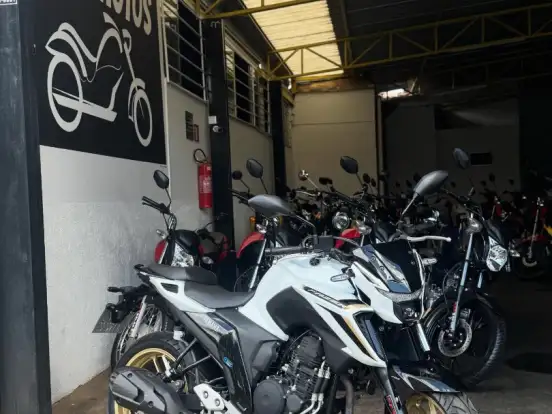 YAMAHA-FZ25 FAZER CONNECTED ABS YAMAHA-FZ25 FAZER CONNECTED ABS-2025