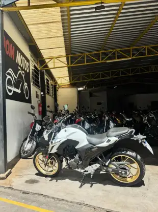 YAMAHA-FZ25 FAZER CONNECTED ABS YAMAHA-FZ25 FAZER CONNECTED ABS-2025