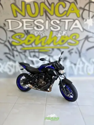 YAMAHA MT-07 ABS YAMAHA MT-07 ABS