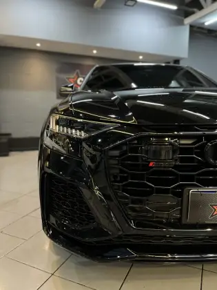 AUDI RS Q8 4.0 V8 TWINTURBO MHEV TIPTRONIC