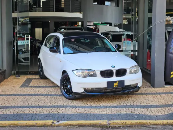 BMW 118i 1.8 UE71 16V GASOLINA 4P AUTOMÁTICO