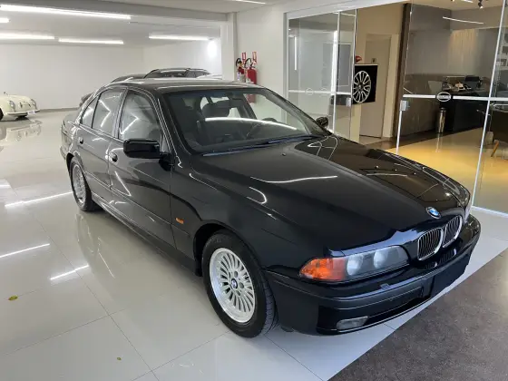 BMW 540i 4.4 SEDAN V8 32V GASOLINA 4P AUTOMÁTICO BMW 540i 4.4 SEDAN V8 32V GASOLINA 4P AUTOMÁTICO