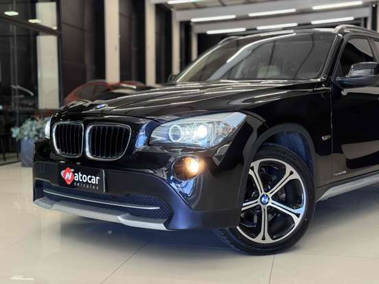 BMW-X1-2012