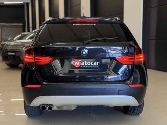 BMW-X1-2012