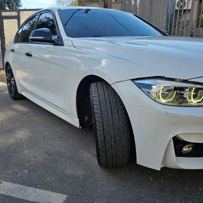BMW-328i-2017