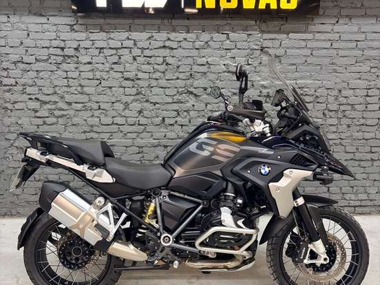 BMW-R 1250 GS PREMIUM TRIPLE BLACK BMW-R 1250 GS PREMIUM TRIPLE BLACK-2021