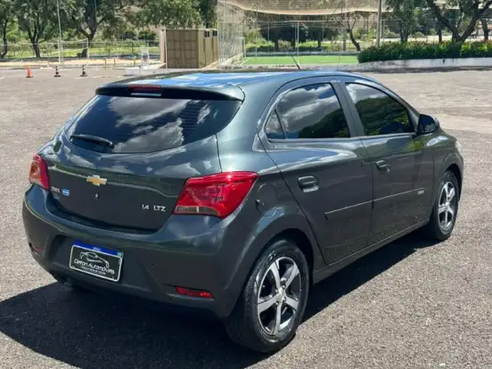 CHEVROLET-ONIX-1.4 MPFI LTZ 8V FLEX 4P MANUAL CHEVROLET-ONIX-2017