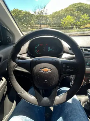 CHEVROLET-ONIX-2017