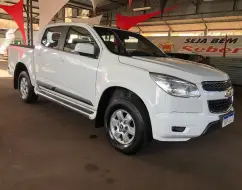 CHEVROLET S10 2.4 LT 4X2 CD 8V FLEX 4P MANUAL CHEVROLET S10 2.4 LT 4X2 CD 8V FLEX 4P MANUAL