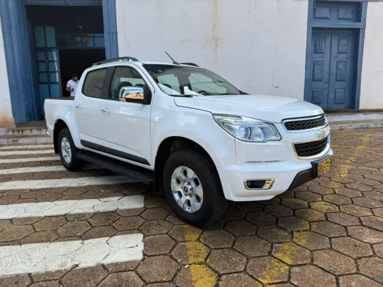 CHEVROLET S10 2.4 LTZ 4X2 CD 8V FLEX 4P MANUAL CHEVROLET S10 2.4 LTZ 4X2 CD 8V FLEX 4P MANUAL