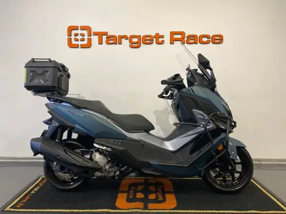 DAFRA CRUISYM 300 