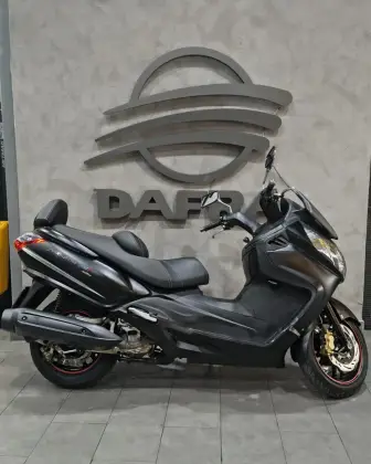 DAFRA MAXSYM 400i 