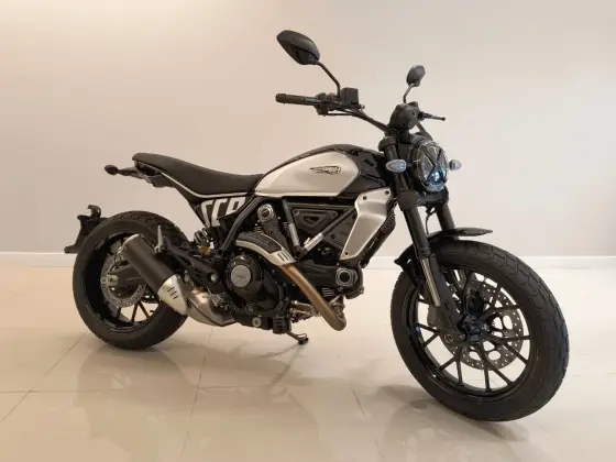 DUCATI SCRAMBLER ICON 