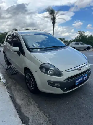 FIAT PUNTO 1.6 ESSENCE 16V FLEX 4P MANUAL