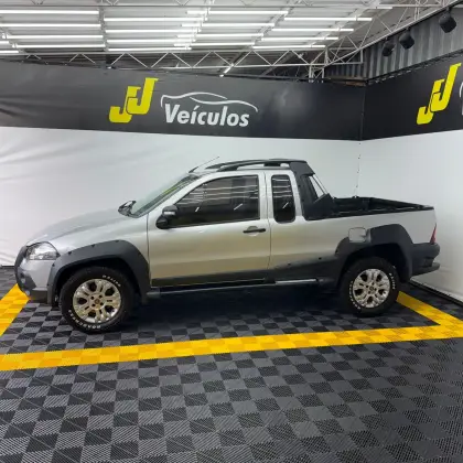 FIAT STRADA 1.8 MPI ADVENTURE CE 16V FLEX 2P MANUAL