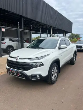 FIAT TORO 2.0 16V TURBO DIESEL FREEDOM 4WD AT9 FIAT TORO 2.0 16V TURBO DIESEL FREEDOM 4WD AT9