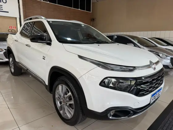 FIAT TORO 2.0 16V TURBO DIESEL VOLCANO 4WD AT9